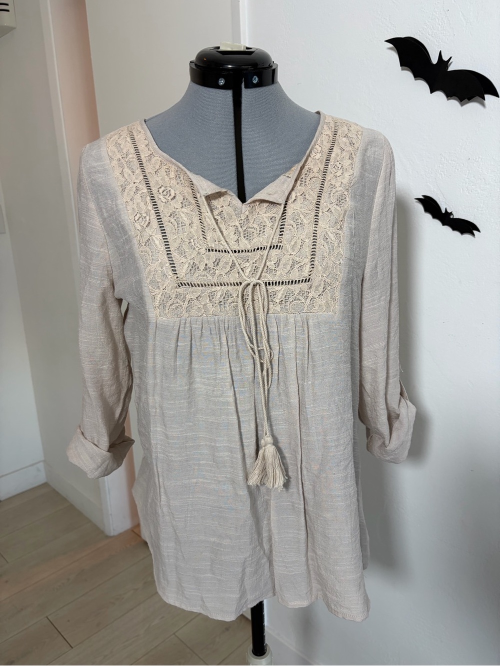 Active USA Lace Tassel Boho Tunic Top Medium